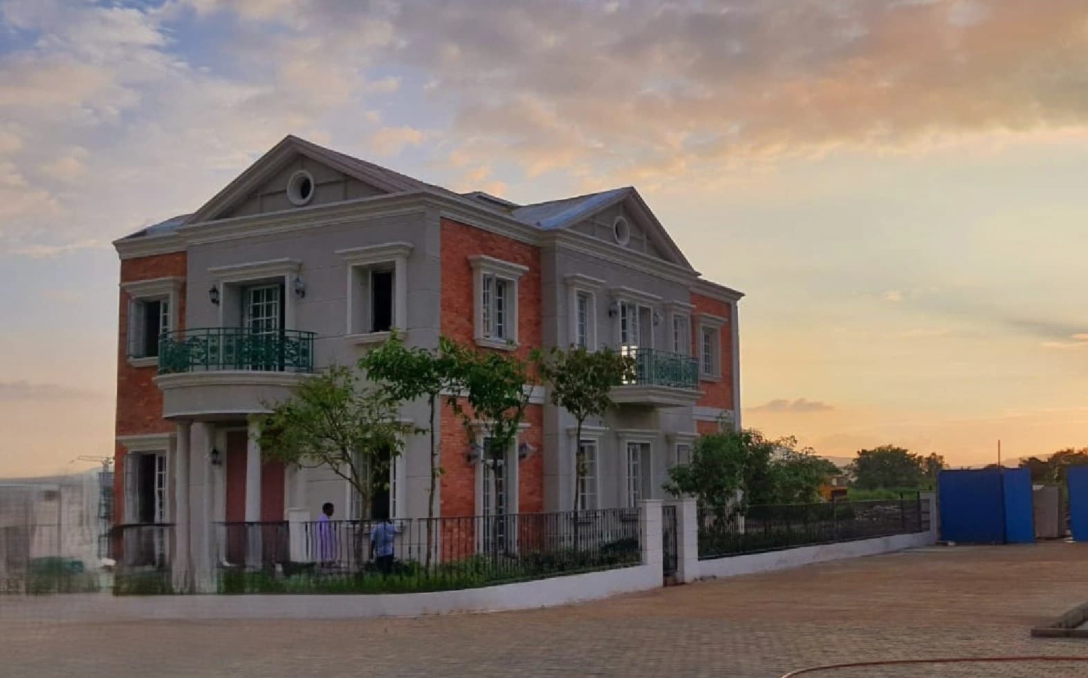 Lodha Villa Royale Palava